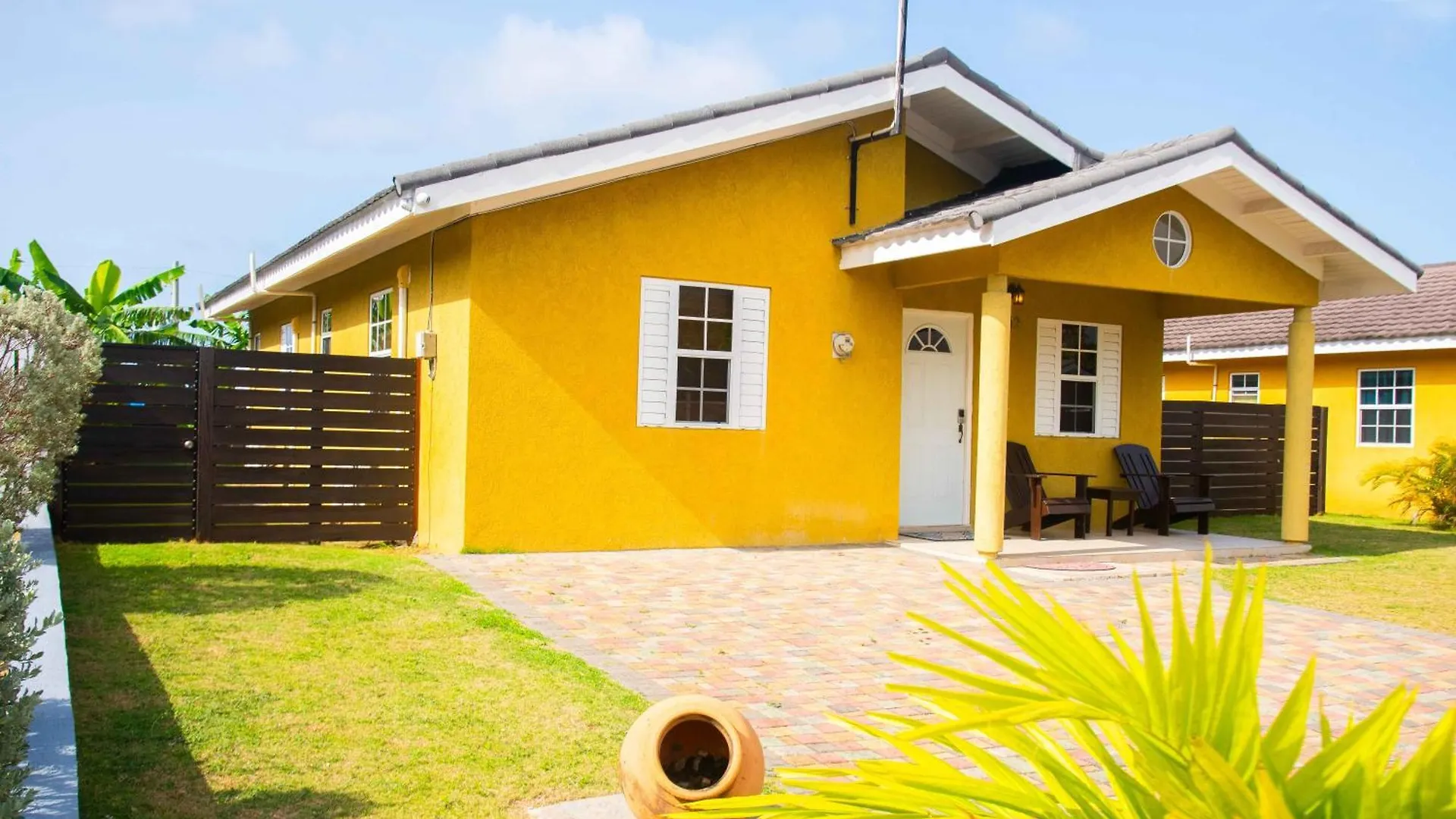 Czar'S Romantic Retreat-2 Bedroom Home And Pool Ocho Rios
