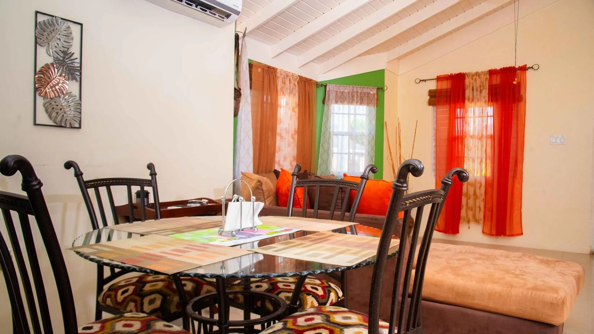 Czar'S Romantic Retreat-2 Bedroom Home And Pool Ocho Rios 0*,