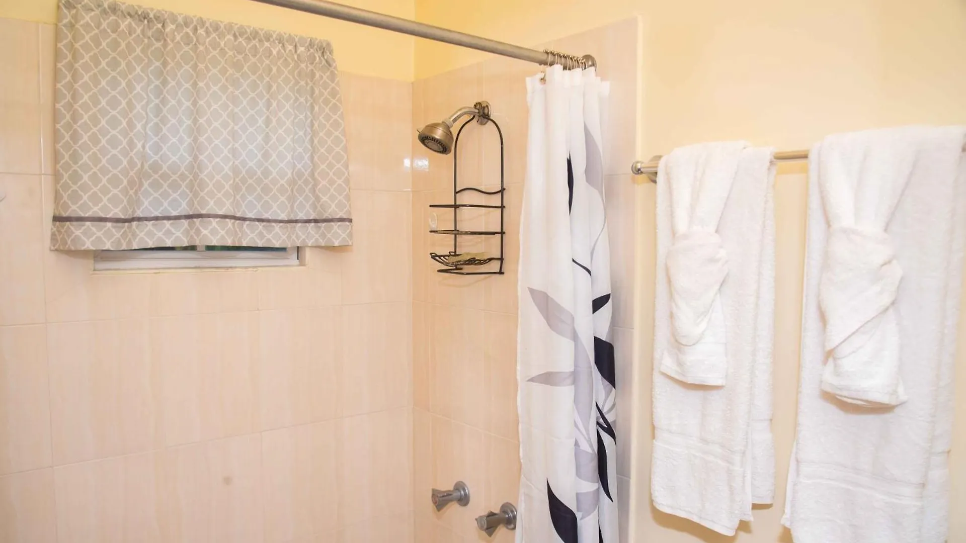 Casa de Férias Czar'S Romantic Retreat-2 Bedroom Home And Pool Ocho Rios Jamaica